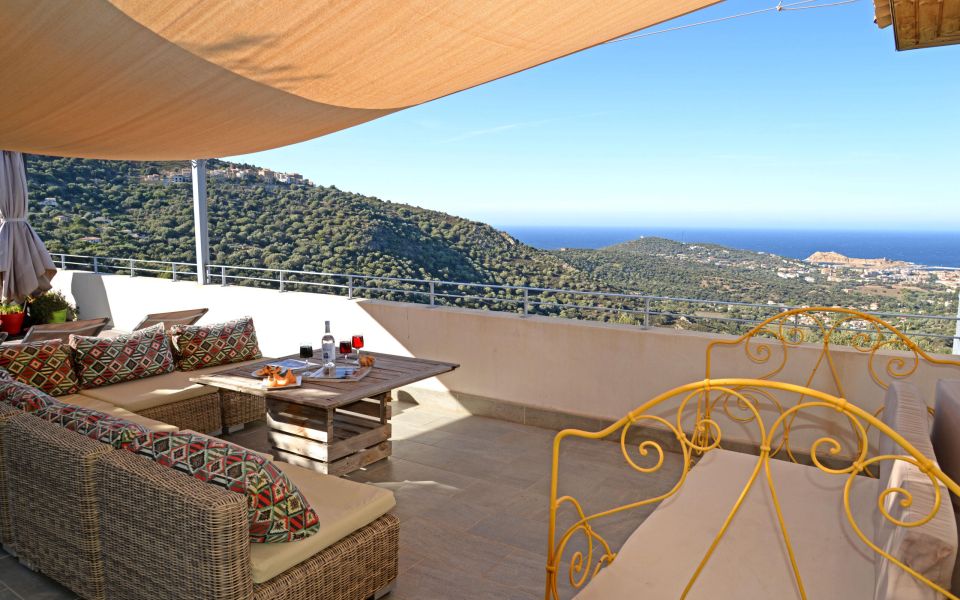Villa for rent in Corsica at Île-Rousse: Villa Perla Rossa